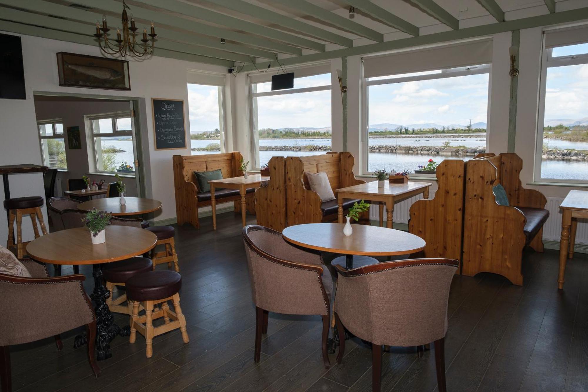Greenfield Lodge Hotel Bar & Bistro Headford ภายนอก รูปภาพ