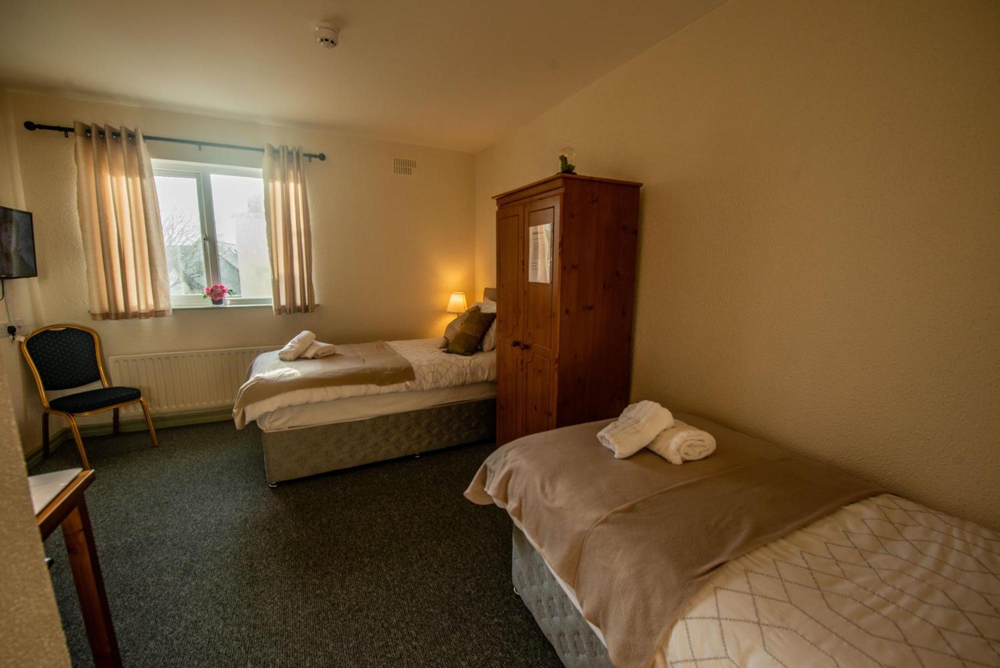 Greenfield Lodge Hotel Bar & Bistro Headford ภายนอก รูปภาพ