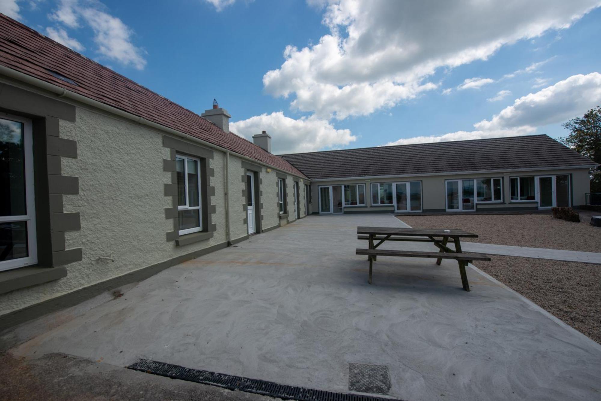 Greenfield Lodge Hotel Bar & Bistro Headford ภายนอก รูปภาพ